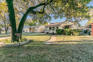 3729 Chenault St, Fort Worth, TX 76111 - Photo 2