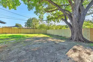 5501 Westcreek Dr, Fort Worth, TX 76133 - Photo 24