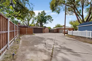 910 Sharpshire St, Grand Prairie, TX 75050 - Photo 38