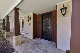 303 Ridgewood Dr, Richardson, TX 75080 - Photo 2