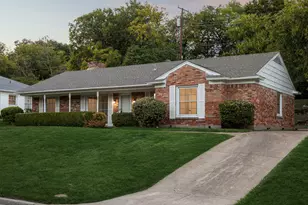 841 Brookwood Dr, Dallas, TX 75224 - Photo 2