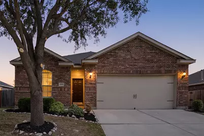 1116 Flatwater Trail, Crowley, TX 76036 - Photo 2