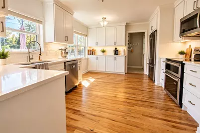 146 Village Estates Drive, Highland Village, TX 75077 - Photo 2