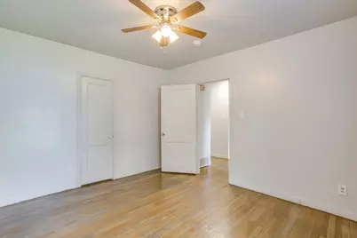 4930 Donnelly Avenue, Fort Worth, TX 76107 - Photo 24