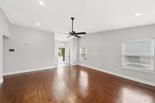 2909 White Oak Ln, Bedford, TX 76021 - Photo 4