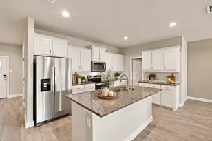 1709 Central Park Dr, Alvarado, TX 76009 - Photo 4