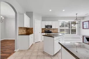 17828 Mary Margaret St, Dallas, TX 75287 - Photo 6