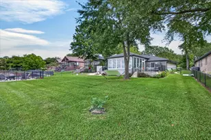 250 Nob Hill Cir, Gun Barrel City, TX 75156 - Photo 36
