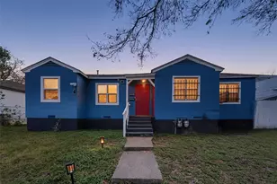 2641 Canberra Ct, Fort Worth, TX 76105 - Photo 2
