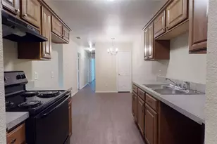 3621 San Rose Dr, Fort Worth, TX 76119 - Photo 2