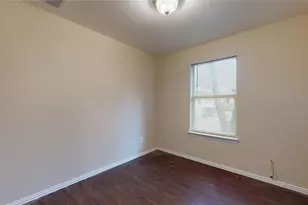 3621 San Rose Dr, Fort Worth, TX 76119 - Photo 10