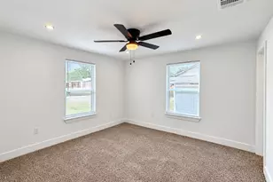 421 Ross Street E, Sulphur Springs, TX 75482 - Photo 8