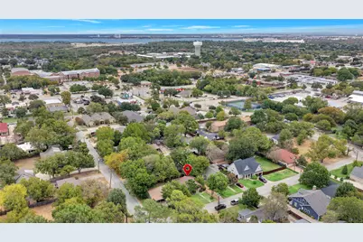 914 W Sunset Street, Grapevine, TX 76051 - Photo 30