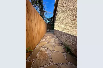 2007 Fleur De Lis Court, Arlington, TX 76012 - Photo 16