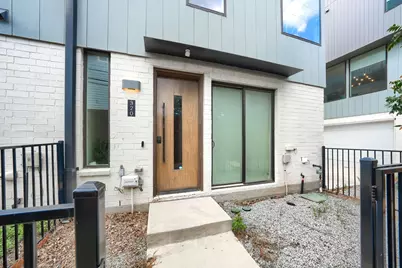 320 Mathey Court, Dallas, TX 75208 - Photo 2