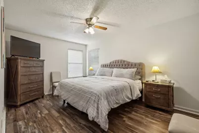 205 Crystalwood Drive, Mesquite, TX 75149 - Photo 14