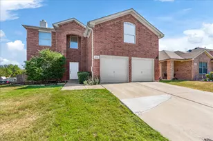 1047 Stream Dr, Grand Prairie, TX 75052 - Photo 1
