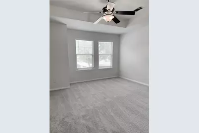 911 Spring Valley Plaza, Richardson, TX 75080 - Photo 10
