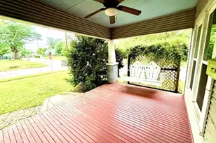 608 Sycamore St, Mineola, TX 75773 - Photo 2