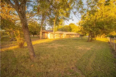 317 Shady Brook Lane, Cedar Hill, TX 75104 - Photo 2