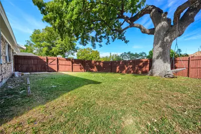 912 Navasota Drive, Garland, TX 75040 - Photo 32