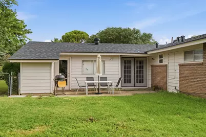 2008 Addington Street, Irving, TX 75062 - Photo 22