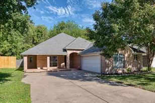 5732 Derek Way, Grand Prairie, TX 75052 - Photo 1