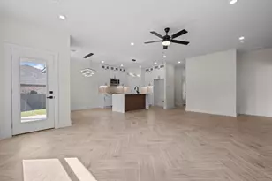2625 White Rock Dr, Granbury, TX 76048 - Photo 14