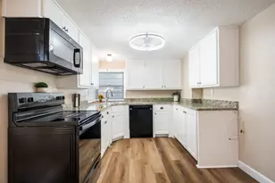 4112 Creech St, Haltom City, TX 76111 - Photo 16