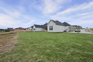 244 Martin Dr, Granbury, TX 76049 - Photo 34