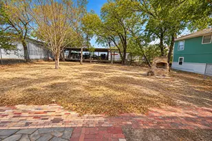 1032 W Oak St, Weatherford, TX 76086 - Photo 20