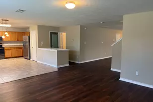 7961 Meadow Spring Ln, Fort Worth, TX 76120 - Photo 8