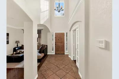2328 Tawny Owl Road, Grand Prairie, TX 75052 - Photo 4