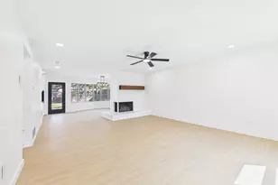 10835 Hayfield, Dallas, TX 75238 - Photo 8