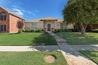 4104 Creekmeadow Drive, Carrollton, TX 75010 - Photo 2