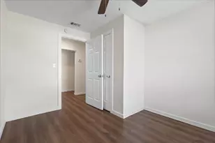431 W Texas St, Denison, TX 75020 - Photo 8
