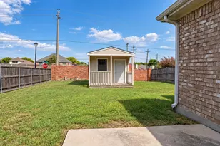 1445 Gatlinburg Cir, DeSoto, TX 75115 - Photo 6
