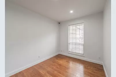 816 Havenwood Lane S, Fort Worth, TX 76112 - Photo 12