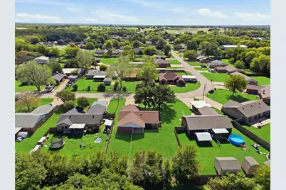706 Shady Grove Drive, Granbury, TX 76049 - Photo 40