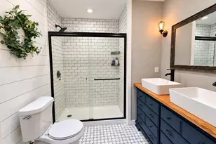8405 Creekwood Dr, Dallas, TX 75228 - Photo 10