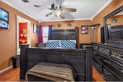 2832 Trailhouse Drive, Dallas, TX 75237 - Photo 14