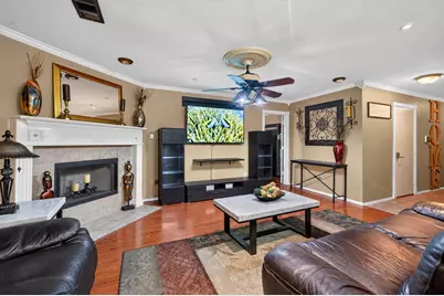 2832 Trailhouse Drive, Dallas, TX 75237 - Photo 8