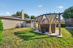 2832 Trailhouse Dr, Dallas, TX 75237 - Photo 30