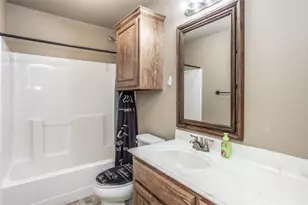 406 W Elm St, Collinsville, TX 76233 - Photo 18