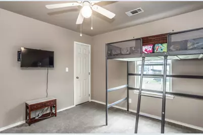 406 W Elm Street, Collinsville, TX 76233 - Photo 16