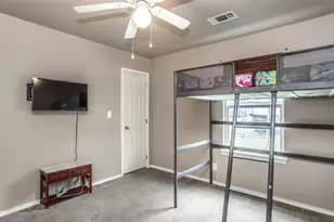 406 W Elm St, Collinsville, TX 76233 - Photo 16