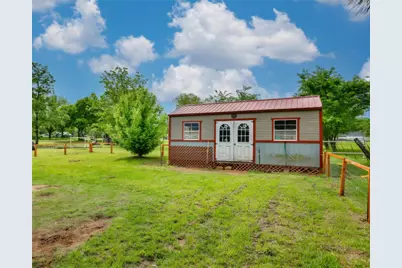 406 W Elm Street, Collinsville, TX 76233 - Photo 20