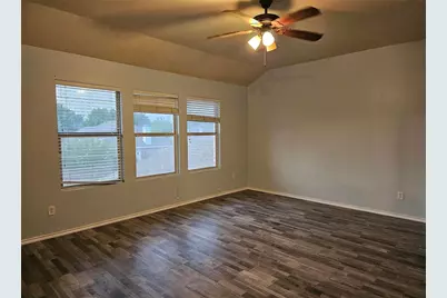 702 Locustberry Drive, Red Oak, TX 75154 - Photo 2