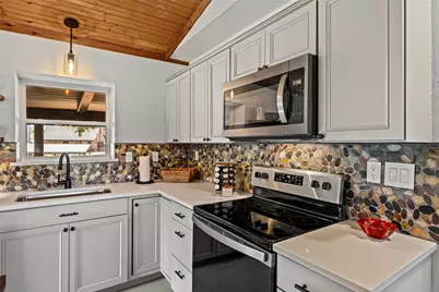 4522 Robin Court, Granbury, TX 76049 - Photo 16