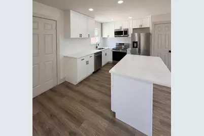 1241 E Pentagon Parkway, Dallas, TX 75216 - Photo 2